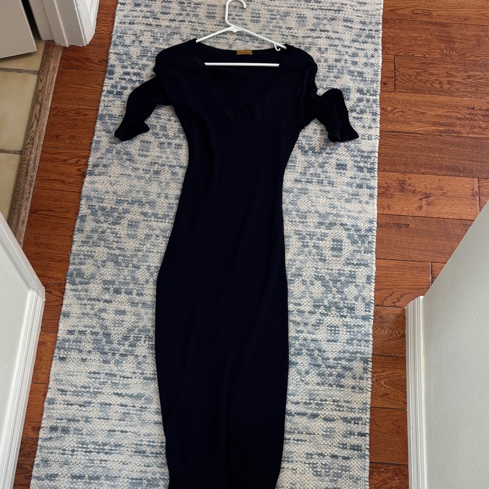 Donna Karan Black Long Sleeve Dress